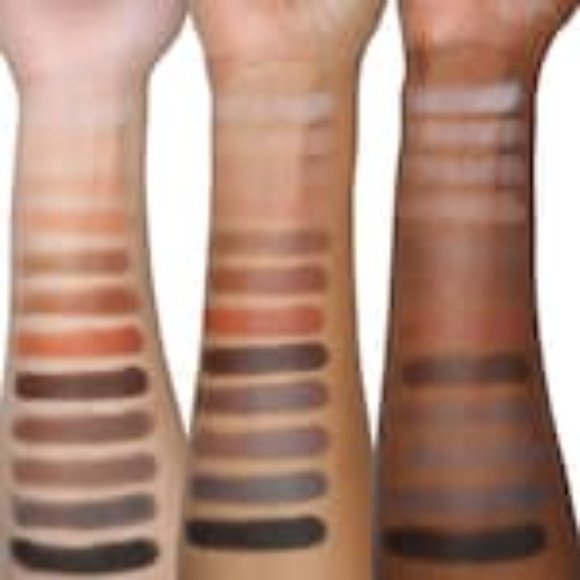 Viseart Neutral Matte Eyeshadow Palette - Picture 6 of 6